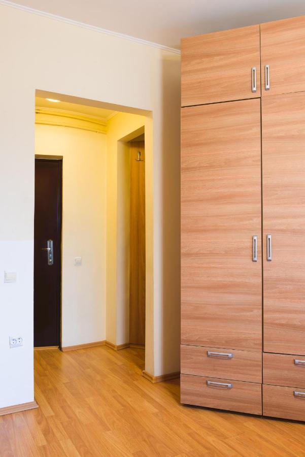 Apartamento Downtown Studio Bucarest Exterior foto